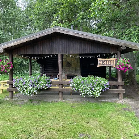 Gospodarstwo agroturystyczne Tooraku Turismitalu Pusku