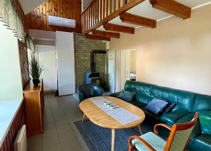 Tooraku Turismitalu בית חווה Pusku